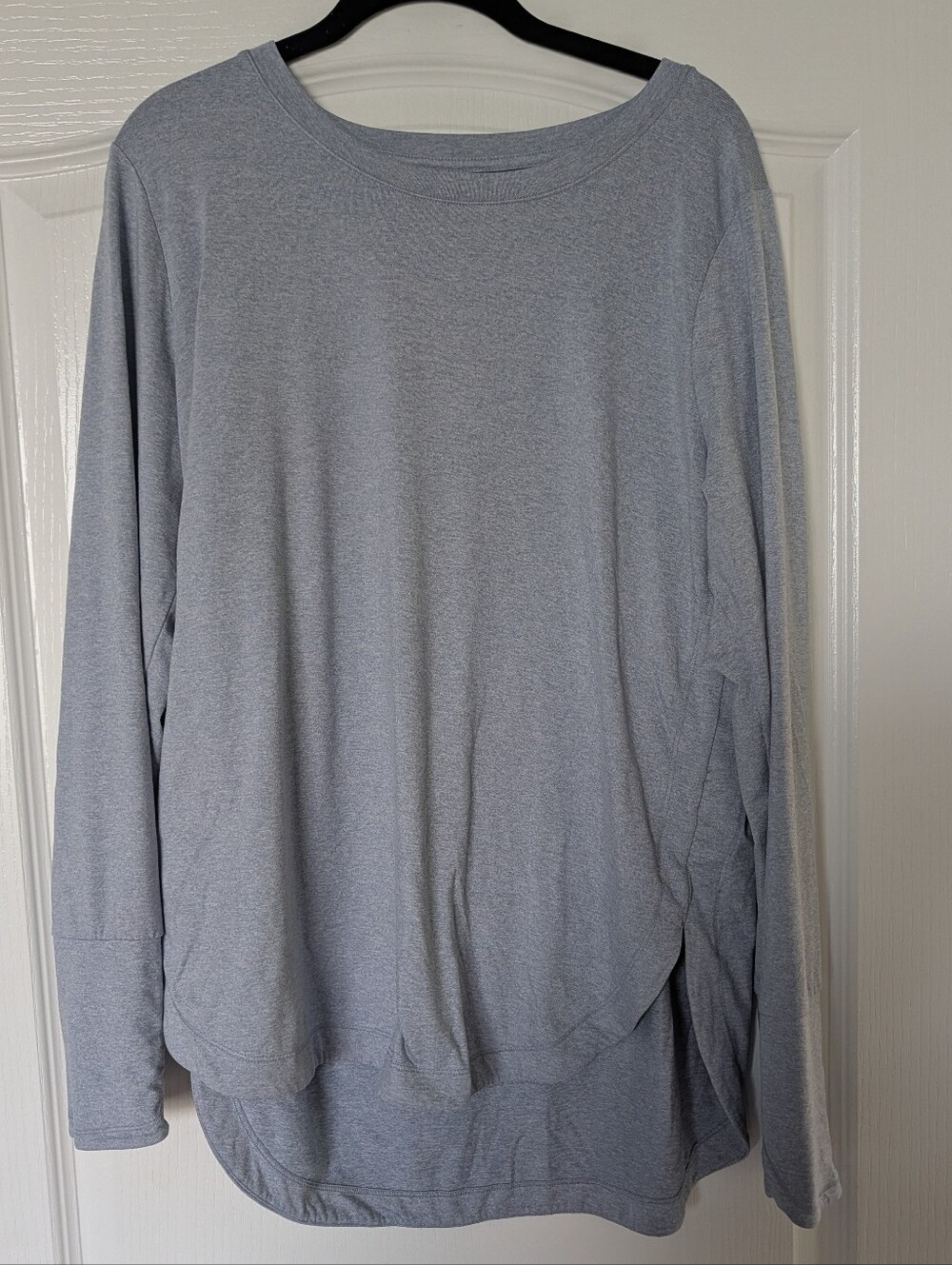 Athleta Uptempo long Sleeve Tee - Light Blue